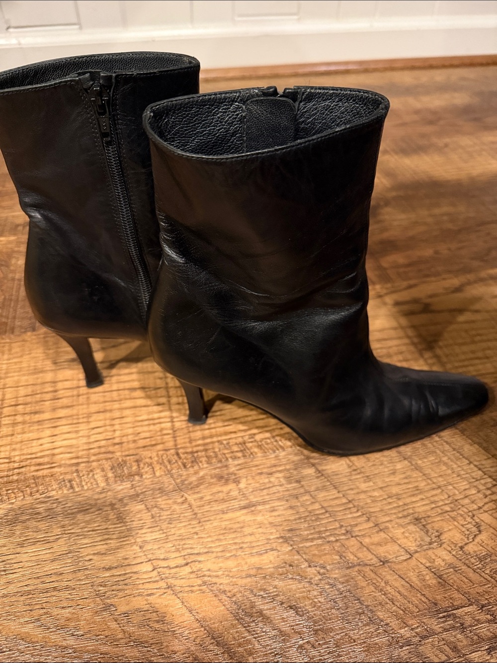 Stuart Weitzman Black Leather Pointed Ankle Boots
